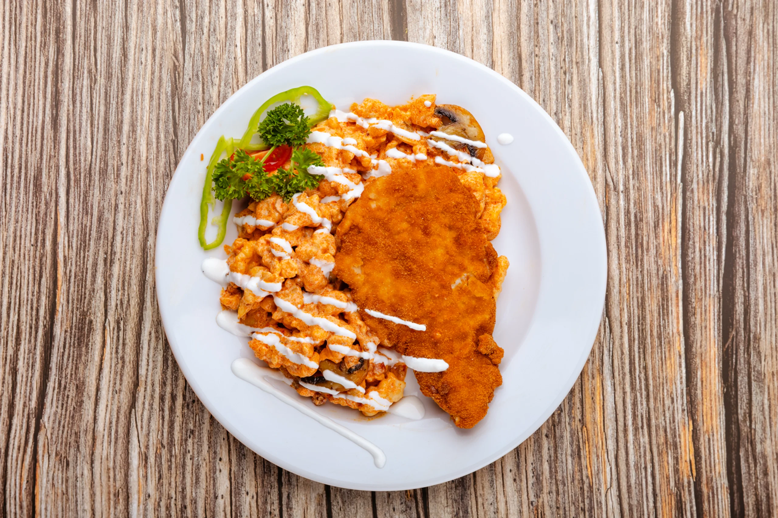 Bakonyi rántott szelet sertésből, galuskával